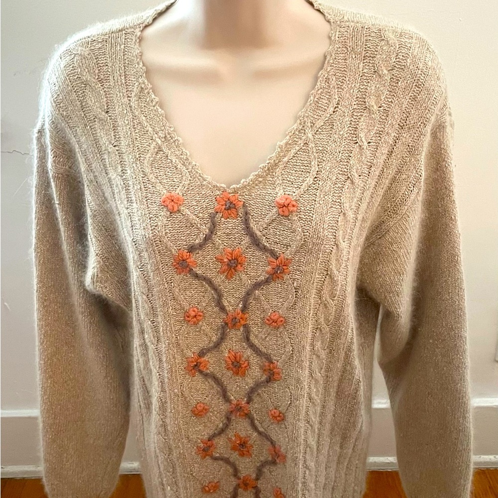 Debenhams silk angora lambswool blend beige floral embroidered sweater, size S